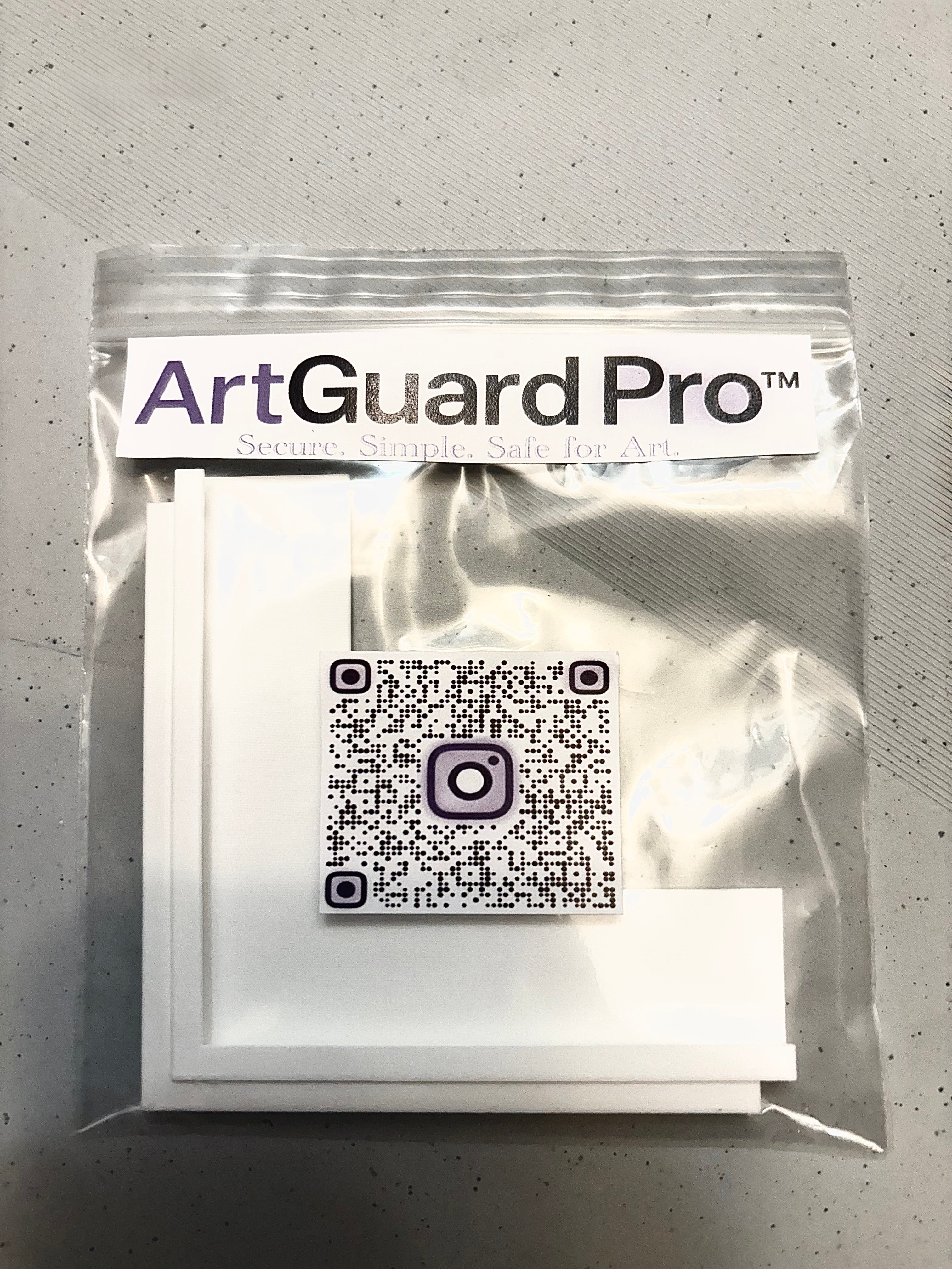 ArtGuard Poster Protector (Corner) Clips